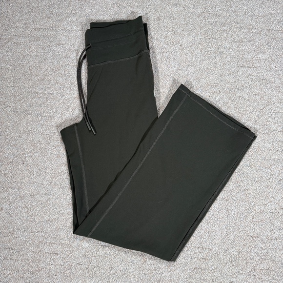 Vuori Pants - Vuori Daily Wide Leg Pants Women’s S Olive Green High Rise Comfort Stretch